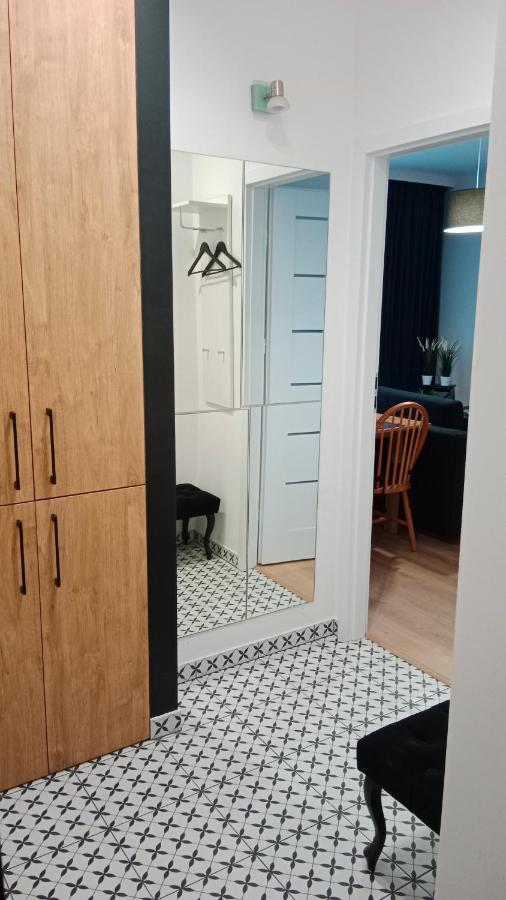 Apartament Dwupokojowy Ostrowiec Świętokrzyski Kültér fotó